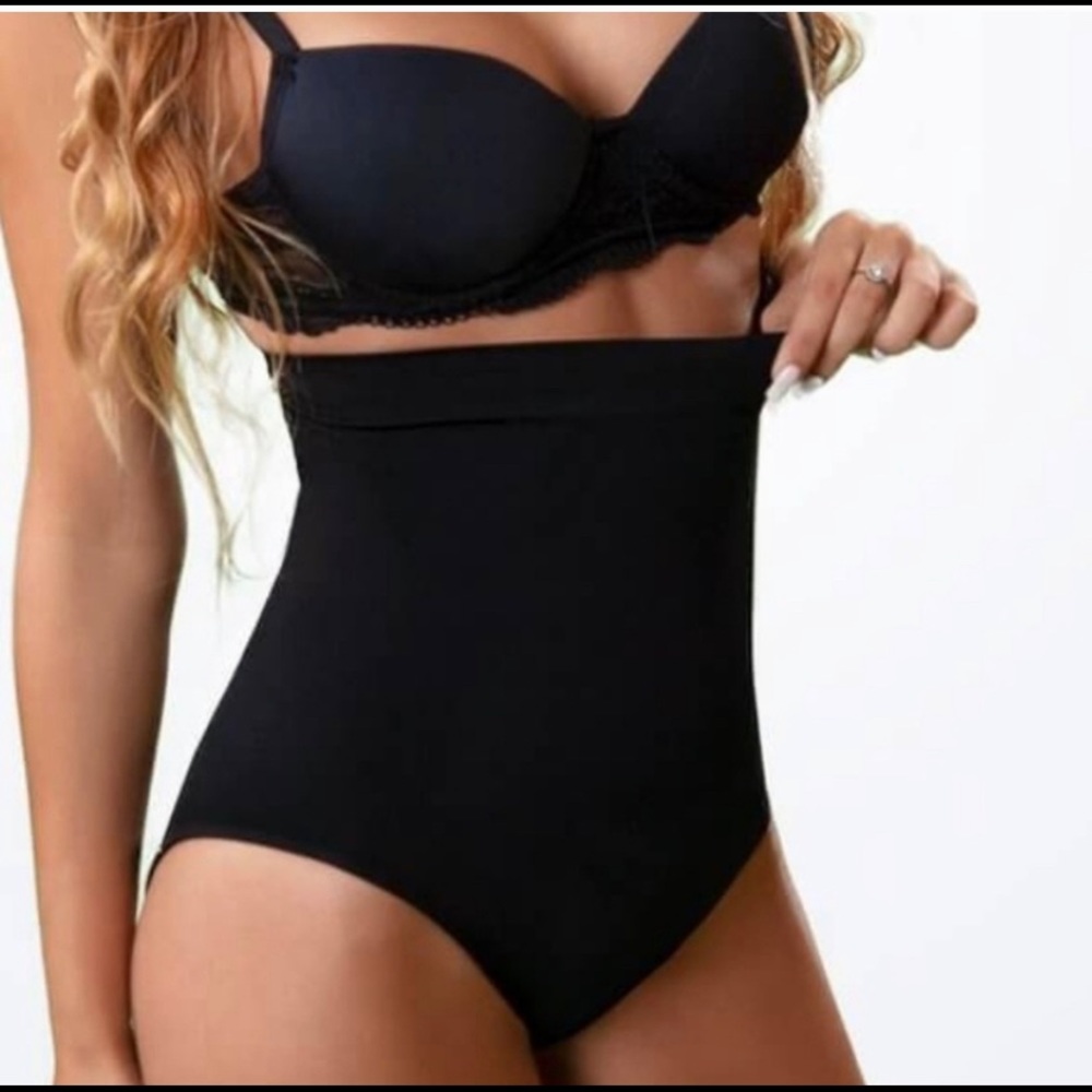 BNWT SHAPEWEAR PANTY